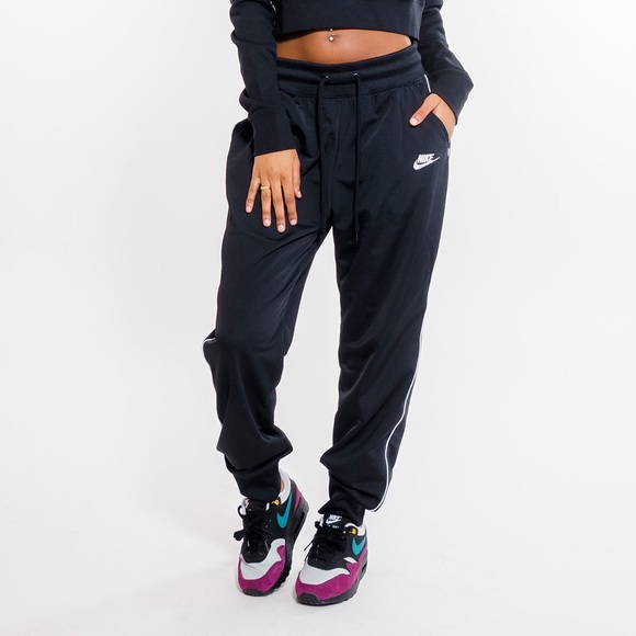 Nike Pants - Nike women’s heritage sportswear joggers
